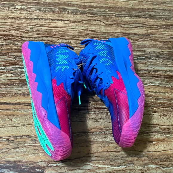 Adidas - Picture 9 of 10